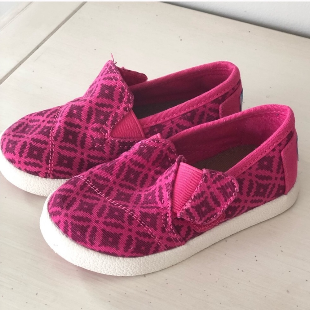 Toms Pink Velcro Toddler Girl Shoe
